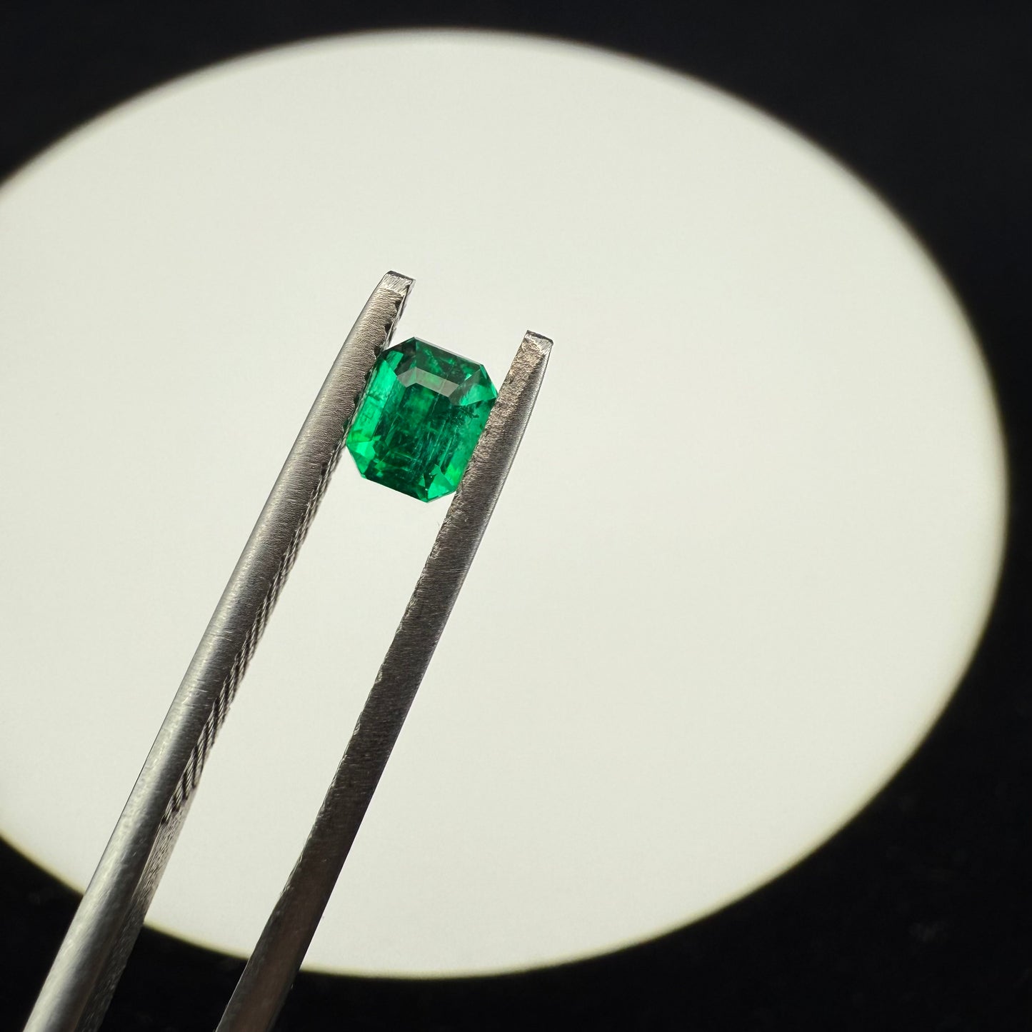 0.50ct emerald gemstone
