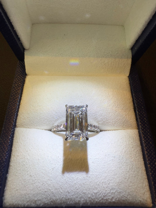 4carat emerald soltiare engagement ring