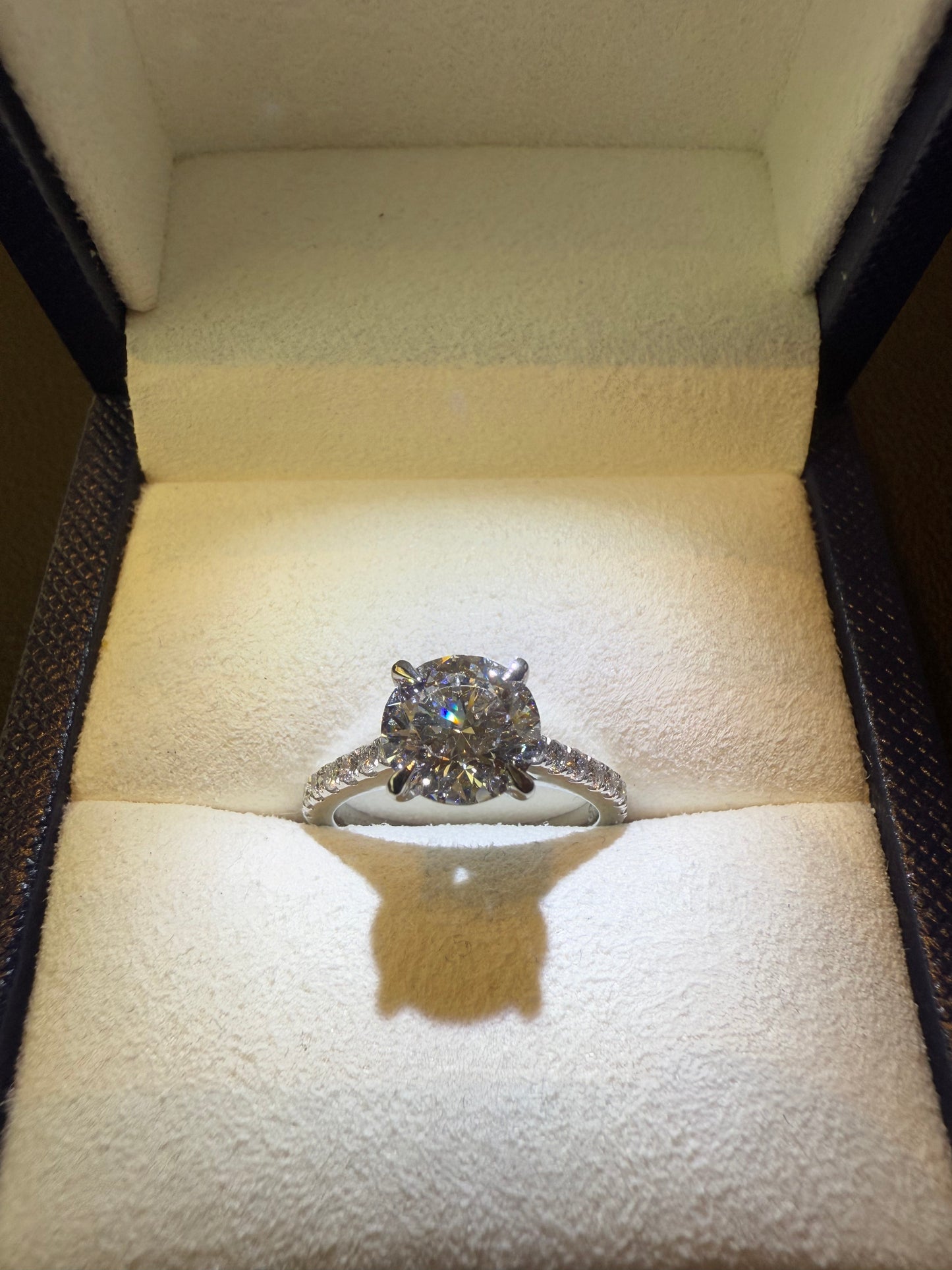 Solitaire Diamond Ring Pave Setting- 1.90ct E Colour VS1 Clarity