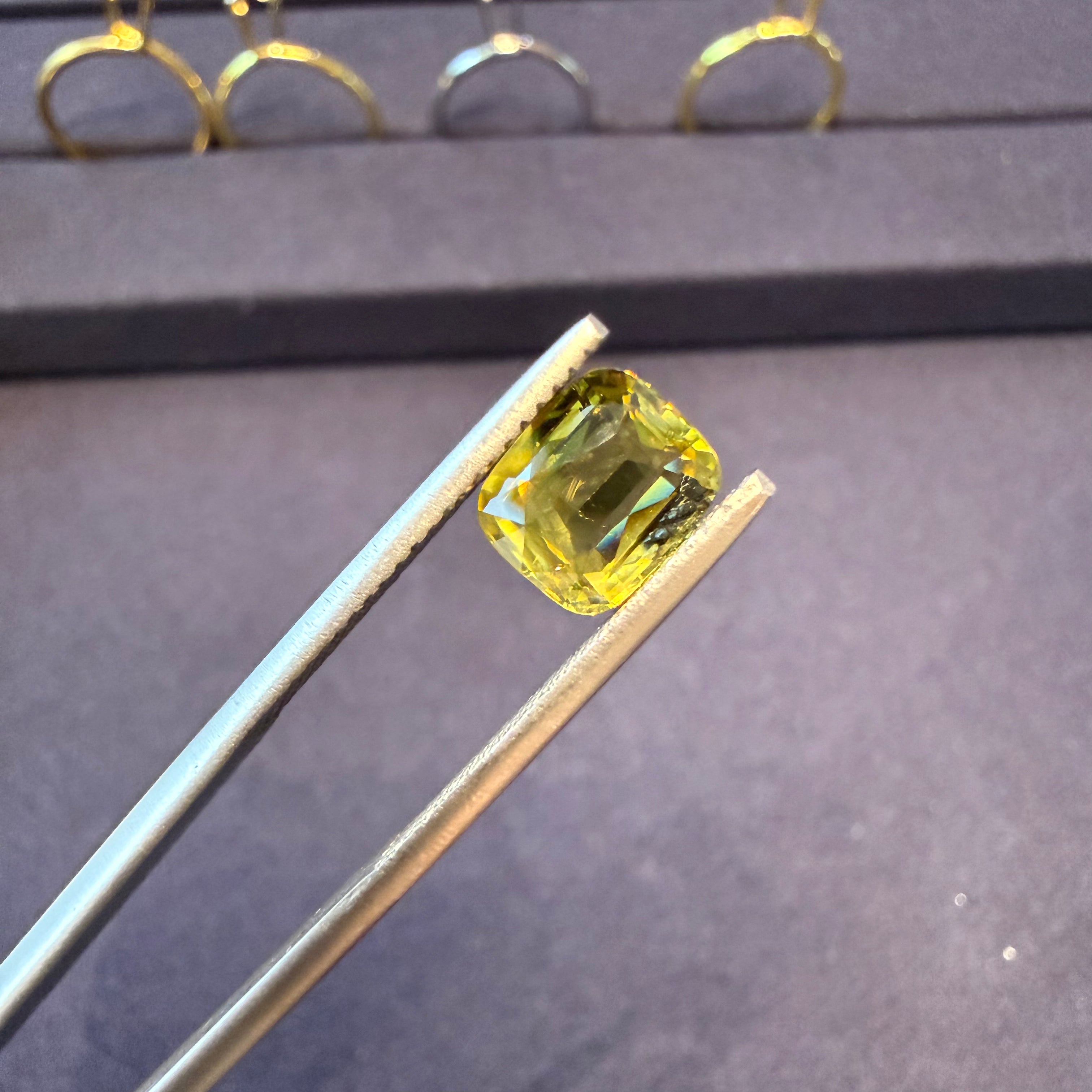 
                    natural chrysoberyl gemstone
                  